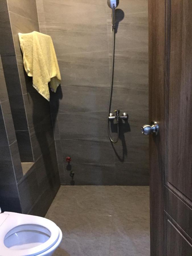 Cherki Hostel Da Nang Bagian luar foto